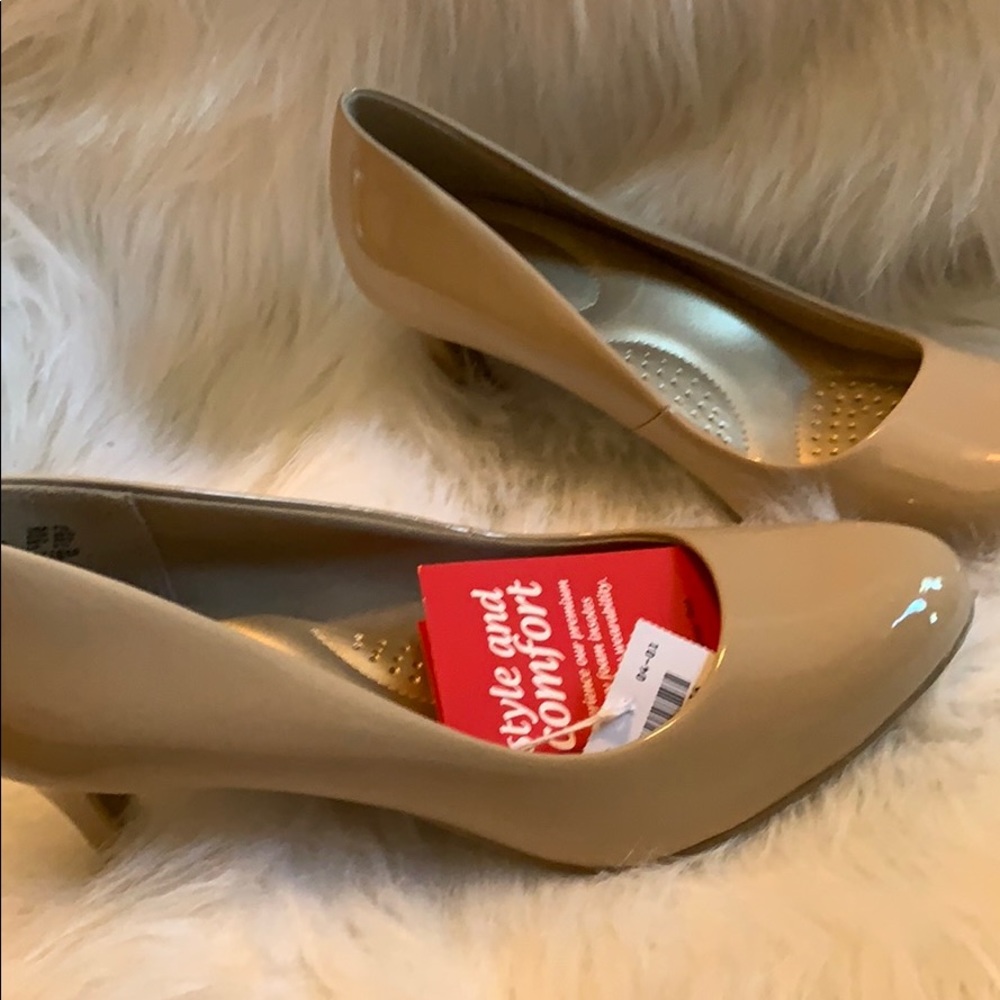 nude heels 7.5